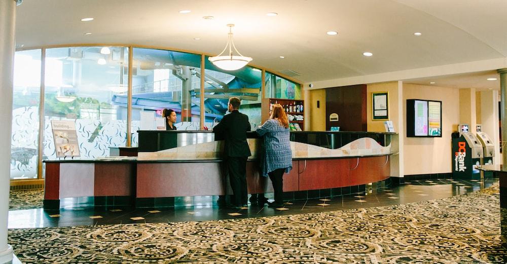 Victoria Inn Hotel And Convention Center Уинипег Екстериор снимка